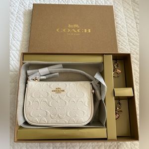 COACH wristlet- NWT!